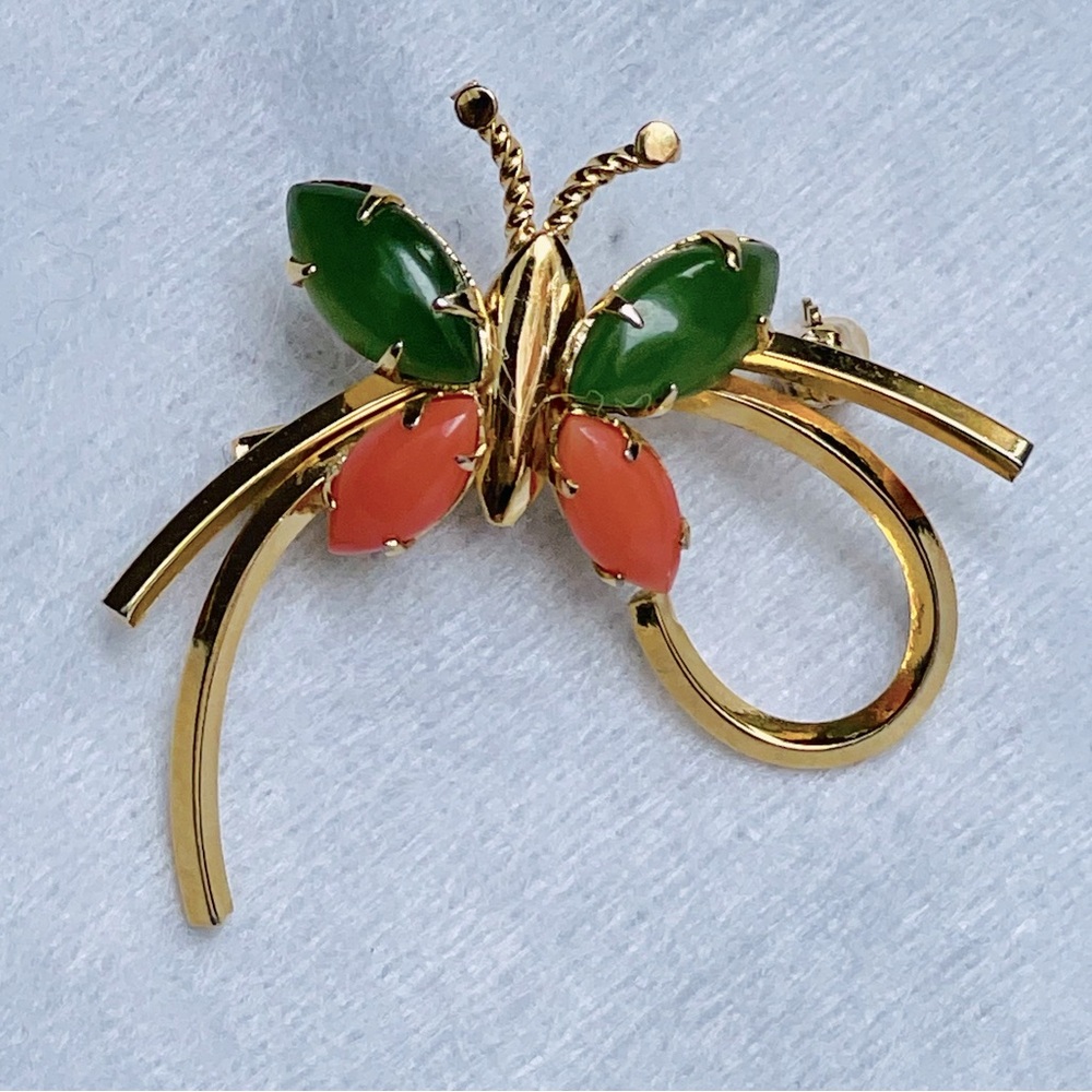 Vintage ART 14K Gold Filled Brooch Butterfly Coral Jade